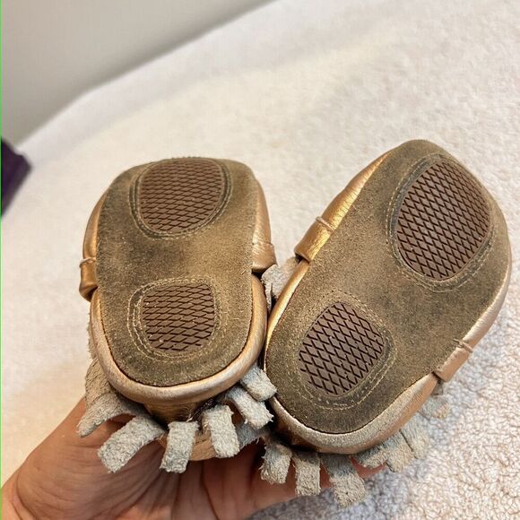 Lot Little Love Bug Leather Shoe 4 Baby Girl Floral Gymboree Sneakers Athletic 3 - Picture 5 of 16